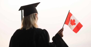 REASONS STUDENT CHOOSE CANADA FOR STUDY